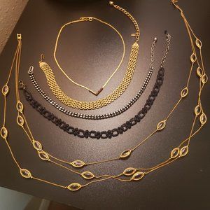 LOT of 5 -Vintage Gold-tone Necklace - Excellent Condition